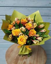 Букет цветов из:  Альстромерии и Розы в Конобеево