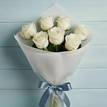 Букет 7 Белых роз Эдлесс Лав в Конобеево