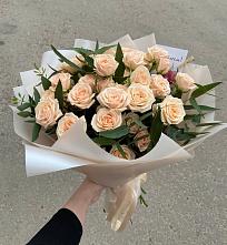Букет Кремовые розы Латте в Конобеево