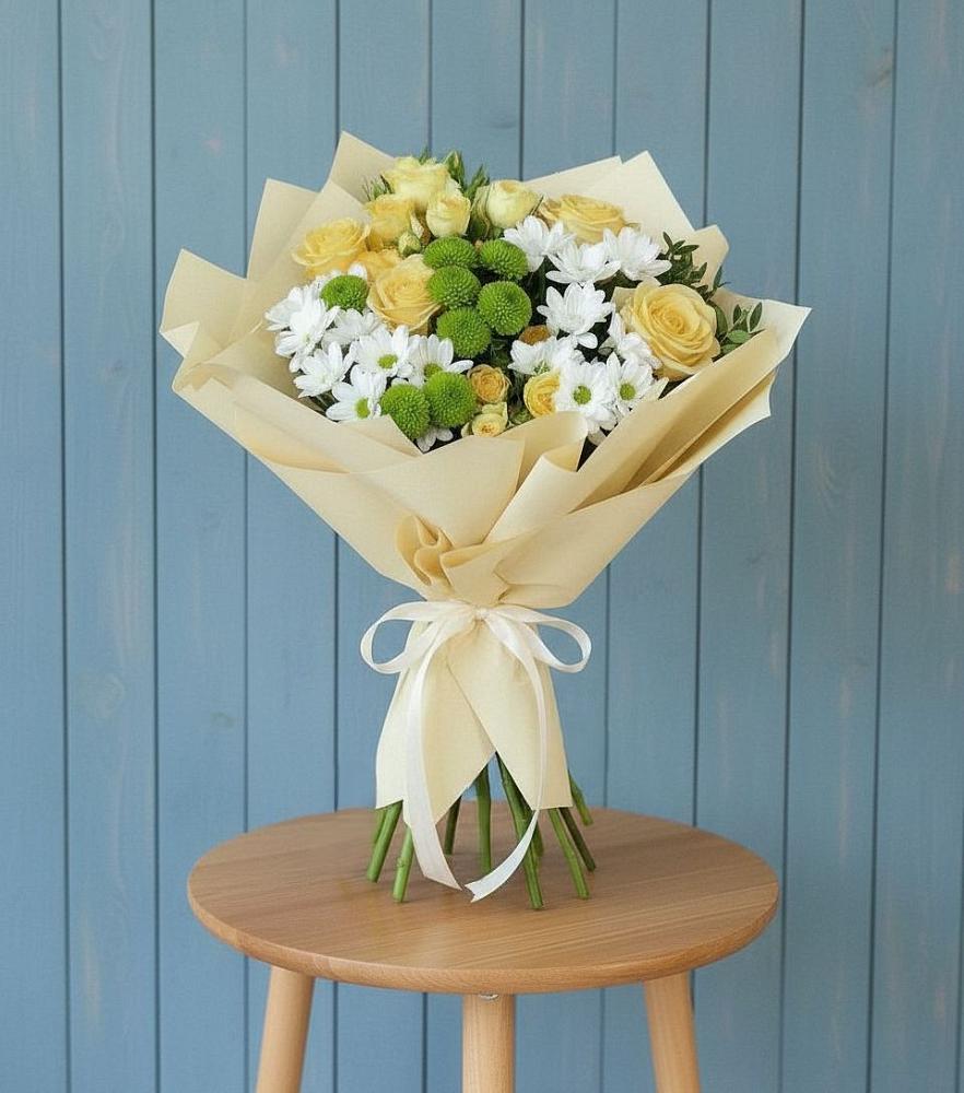 Букет цветов из: Хризантемы и Розы в Конобеево