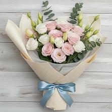 Букет цветов из:  Лизиантусы в Конобеево