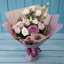Букет цветов из:  Розы и Лизиантусы в Конобеево