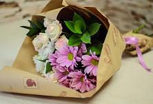 Букет цветов из:  Розы и Хризантемы #REPLACE_PRED# Конобеево