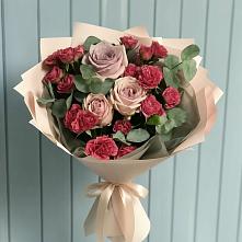 Букет цветов из:  Гвоздики и Розы в Конобеево